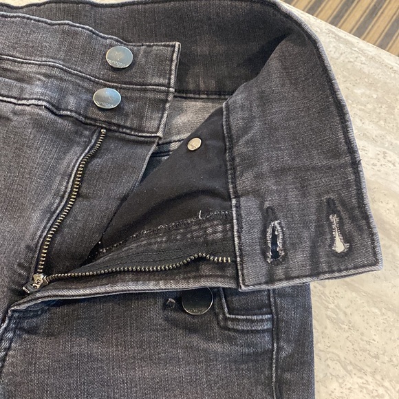 Black Denim Express Skinny Jeans, Size 00R - Picture 5 of 7